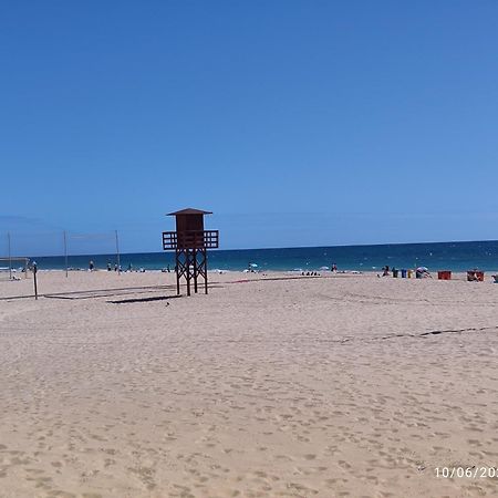 Apartamentos Luxury Playa Victoria Cadiz Bagian luar foto