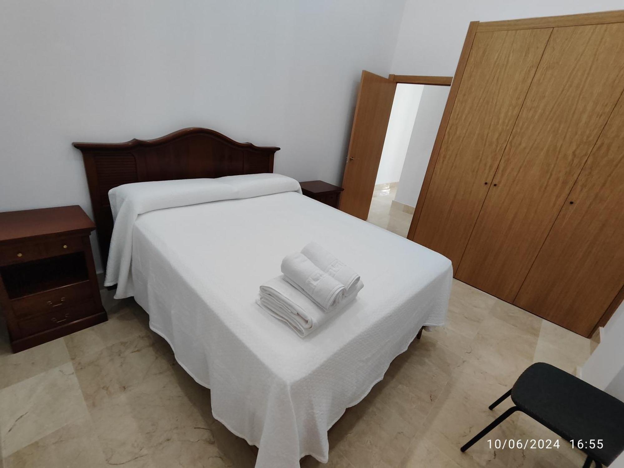 Apartamentos Luxury Playa Victoria Cadiz Bagian luar foto