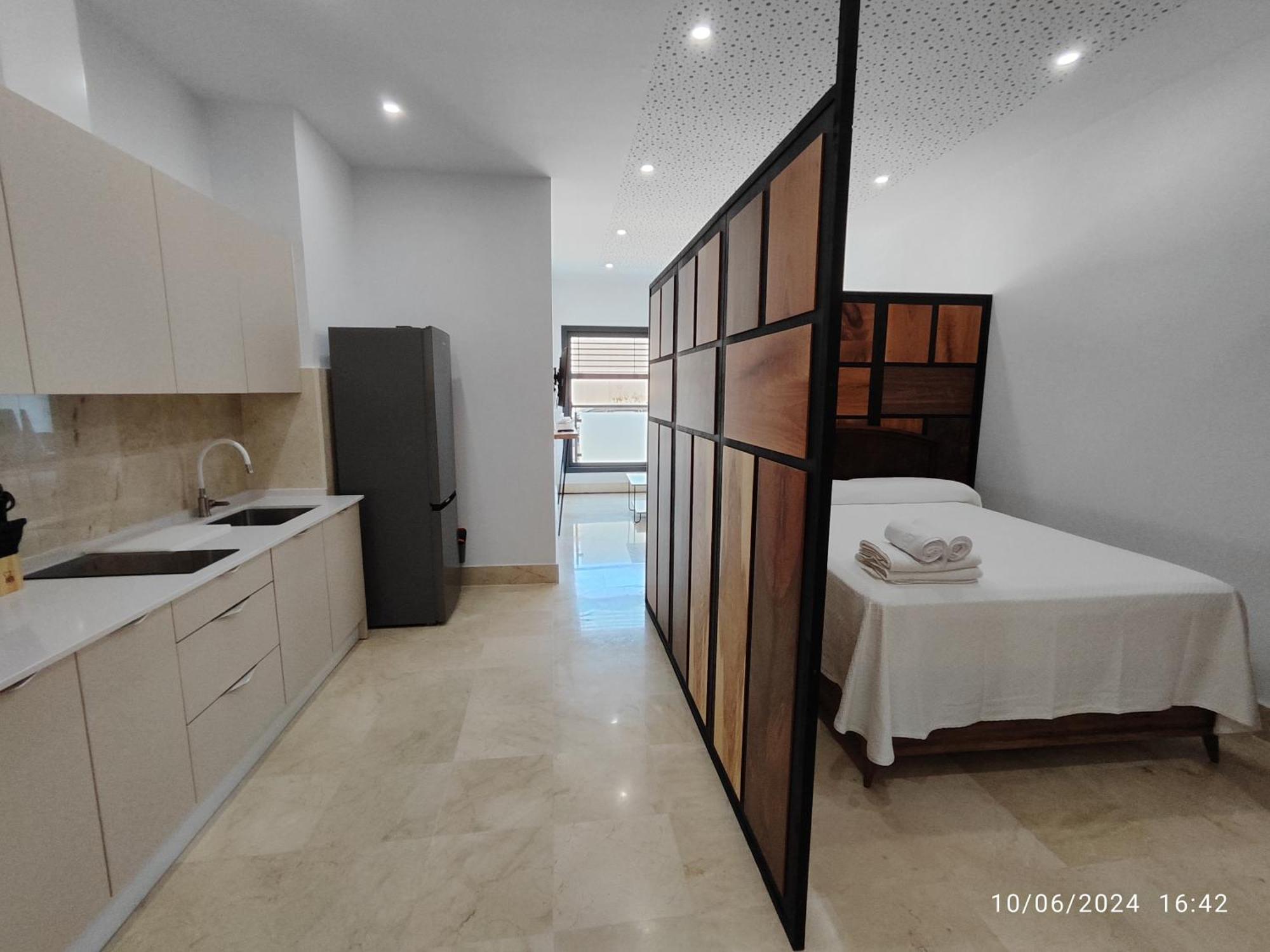 Apartamentos Luxury Playa Victoria Cadiz Bagian luar foto